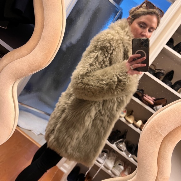NWT! Saint Laurent sheepskin fur coat • beige • women’s size 38 - Picture 8 of 13